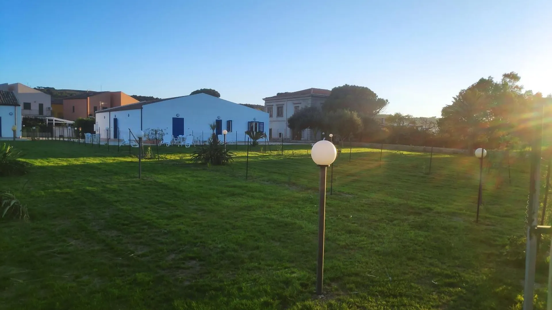 Campofelice Holidays West Villa Campofelice Di Roccella 0*,